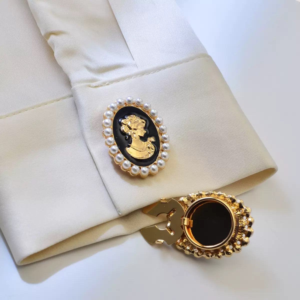 Vintage Pearl Cameo Brooch
